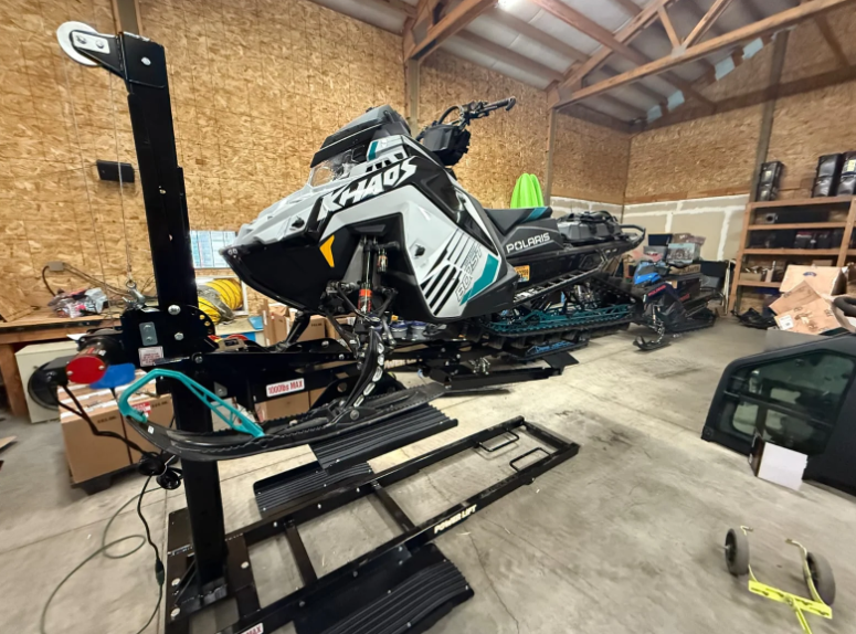 PowerLift - DM - Hoists in Badjeros, Ontario