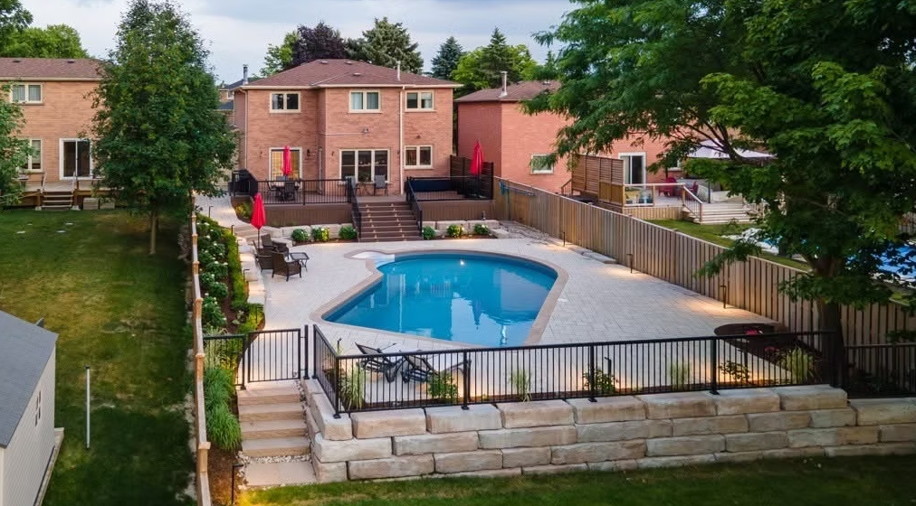 B &amp; K Landscaping And Design - Landscaping Services in Bradford, Ontario