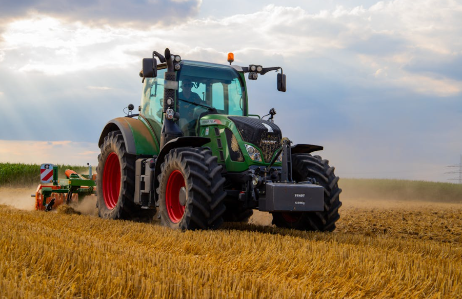 Isaacson Farms Inc. - General Contractors in Viscount, Saskatchewan