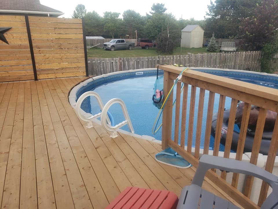 General Contractors in Mindemoya, Ontario.