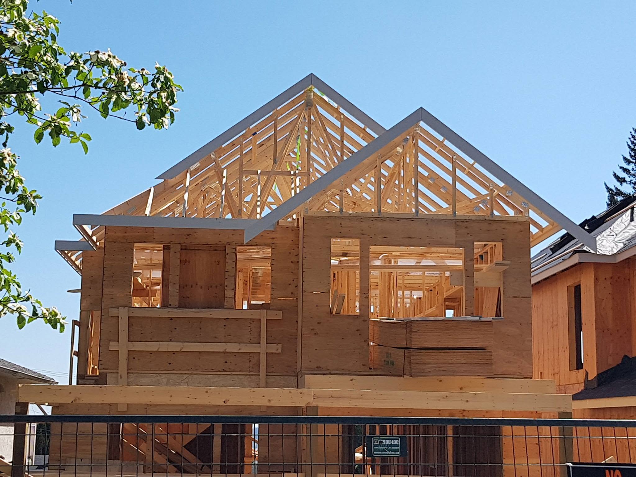 Denemight Construction - General Contractors in Surrey, British Columbia