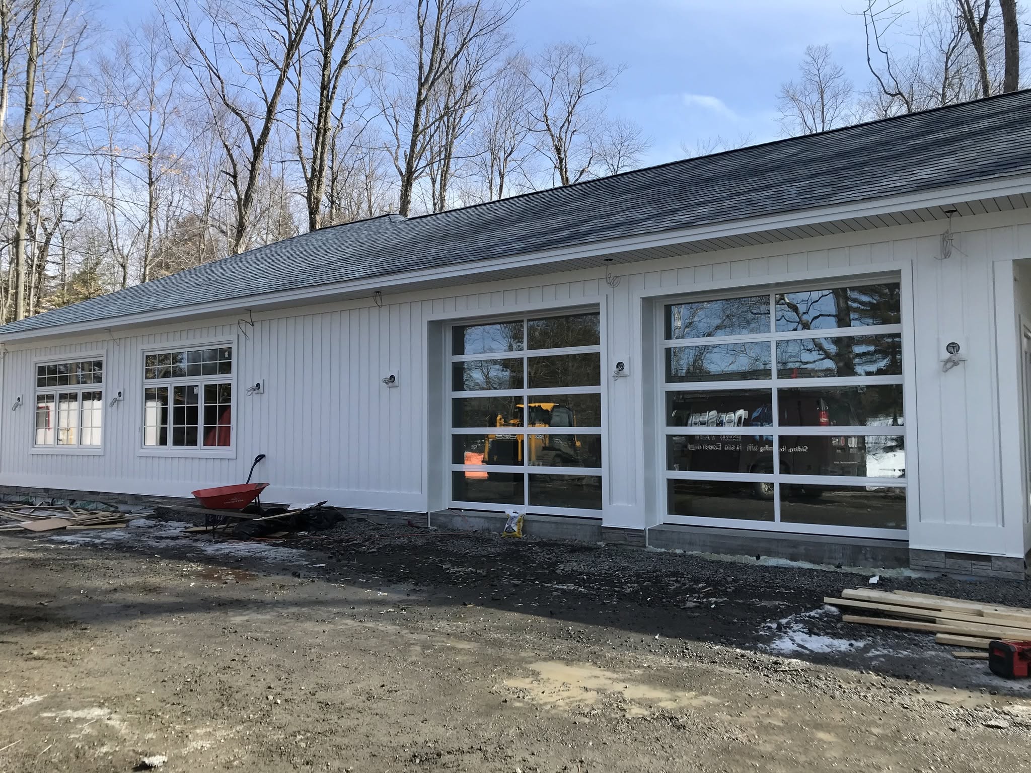Vantedge Exterior - Siding Contractors in Burks Falls, Ontario.