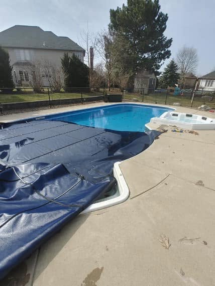 Golden Pools Service