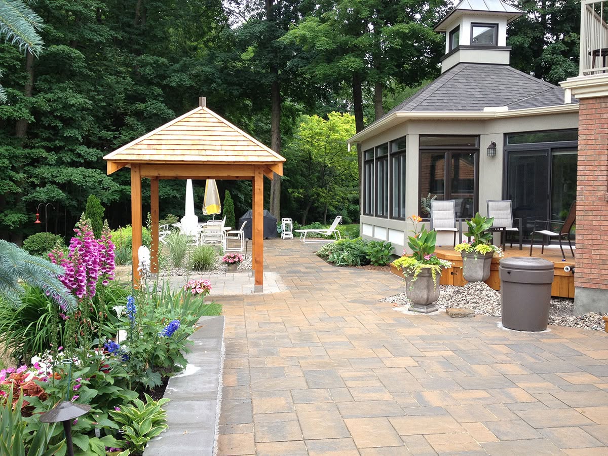 Canada Stone Interlocking -DM - Landscape Contractors & Designers in Port Perry, Ontario