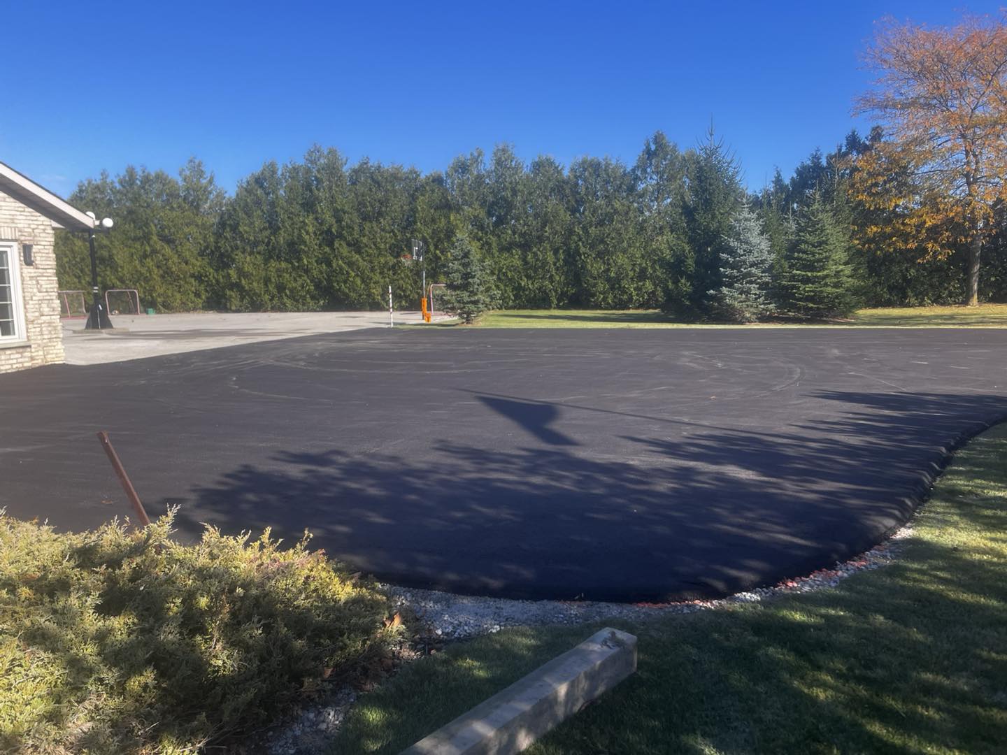 Driveway contractor in London, Ontario.