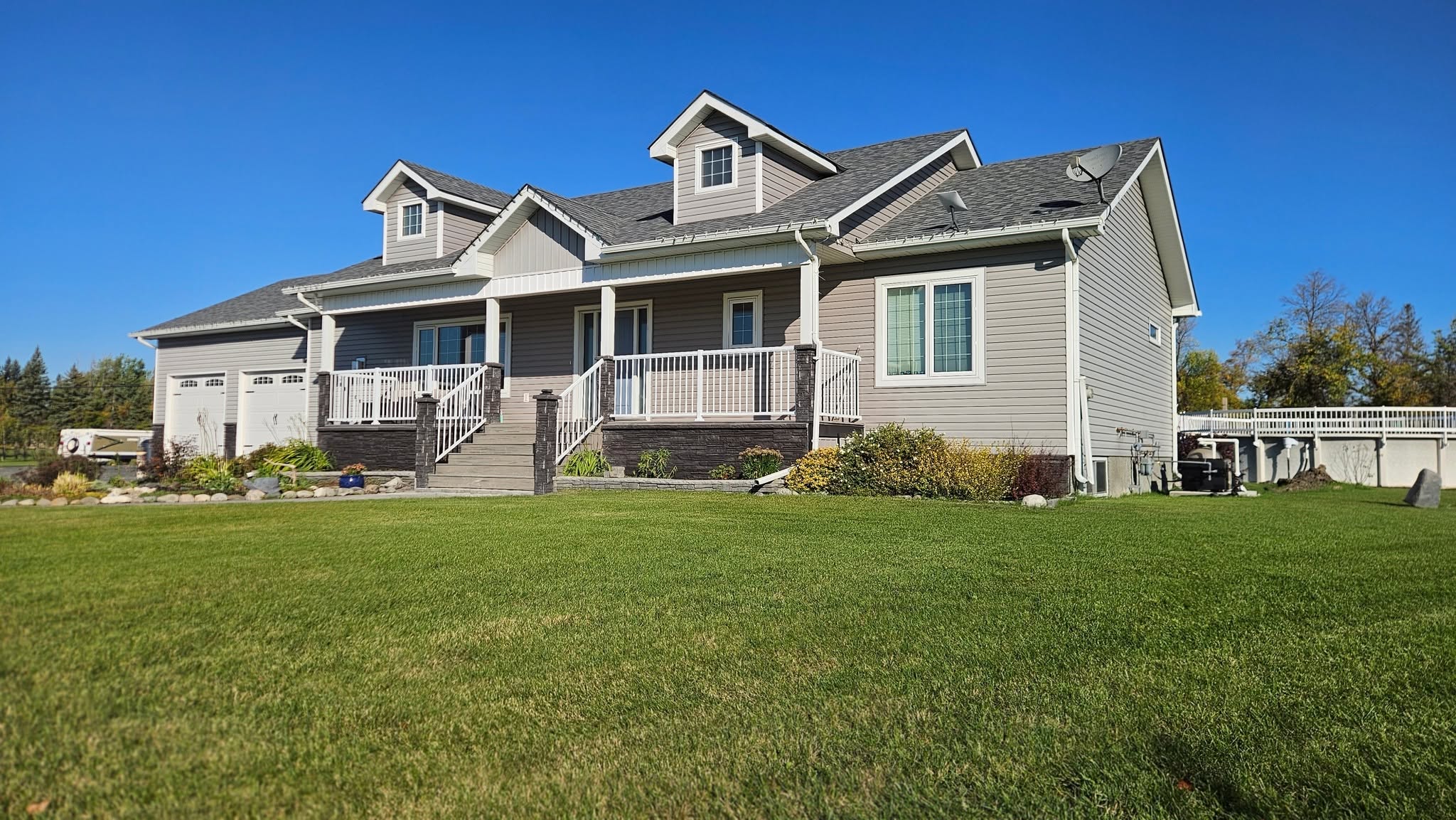 S3 Construction Exterior Home Renovations - Siding Contractors in Grunthal, Manitoba