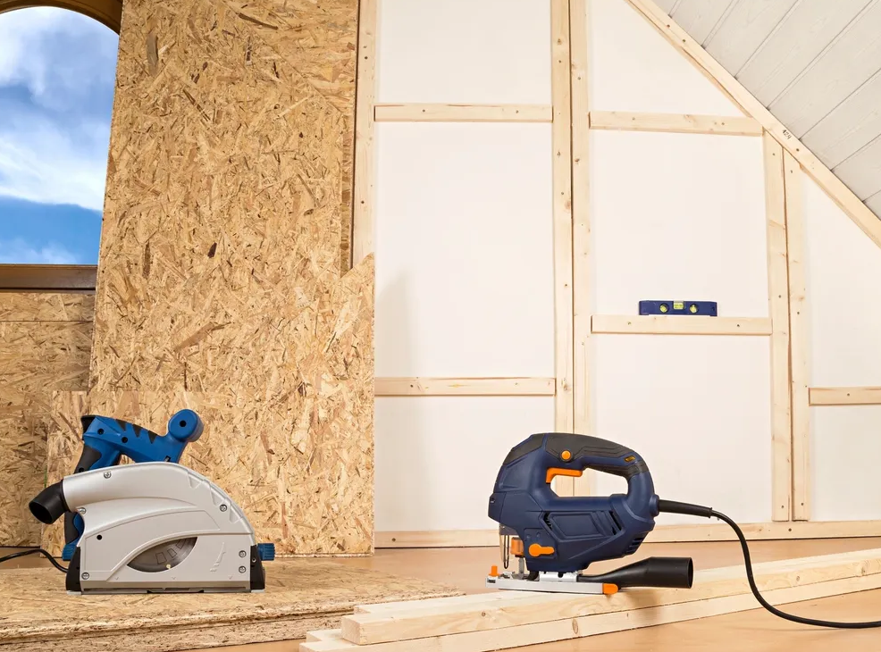 Tom's Renos - General Contractors in Brampton, Ontario