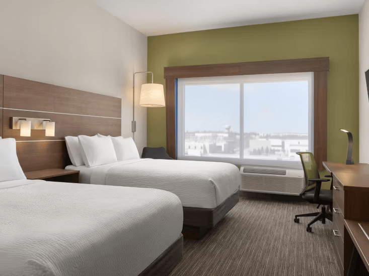 Holiday Inn ExprHoliday Inn Express & Suites Aurora in in Aurora, Ontarioess & Suites Aurora