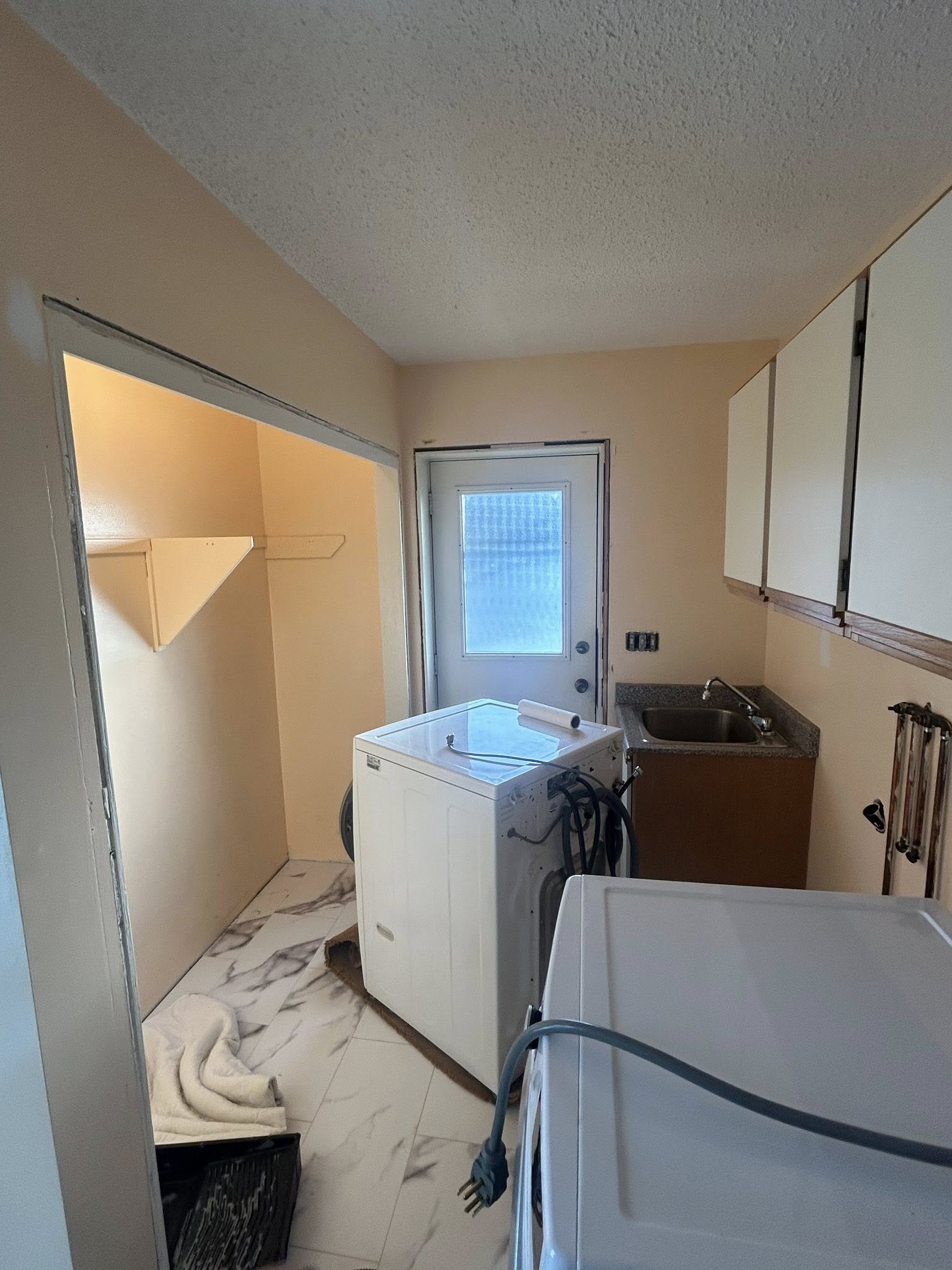 Rough Stock Renovations - General Contractors in Onoway, Alberta.