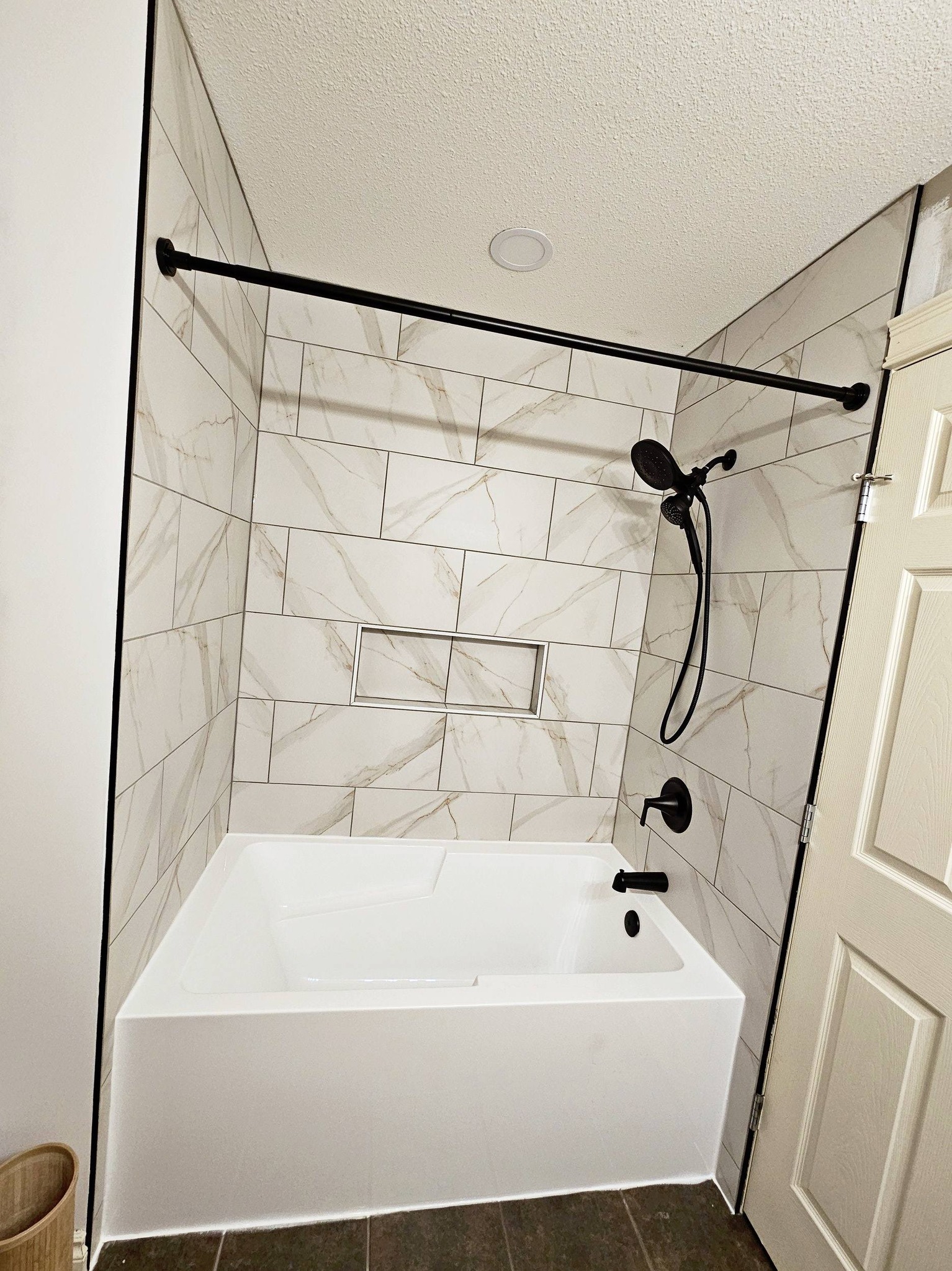 Real Time Construction & Renovations in Drayton Valley, Alberta - Photo 3