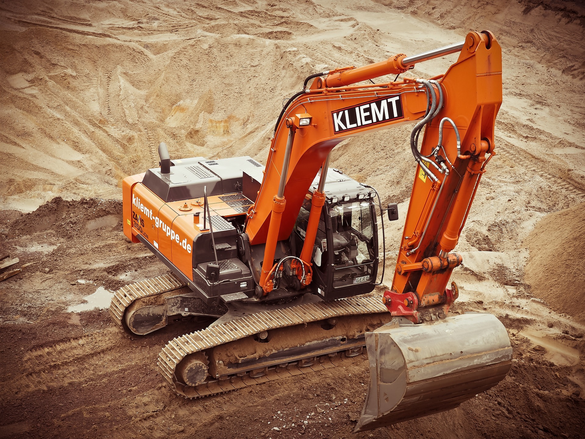 WJ Excavating - Excavation Contractors in Coaldale, Alberta