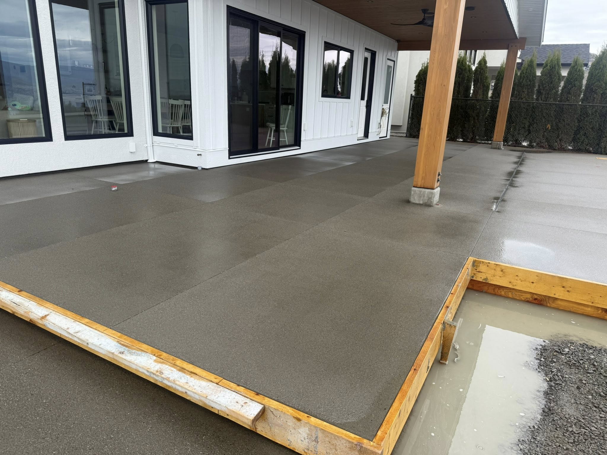 Relvas Custom Concrete - Concrete Contractors in Kelowna, British Columbia