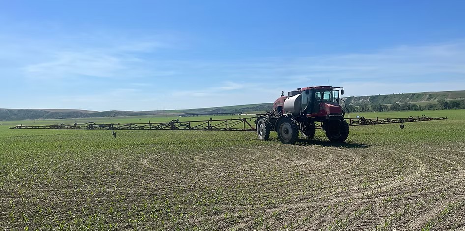 Standing Custom AG Services Ltd. - Farming & Agricultural Services in Lethbridge County, Alberta