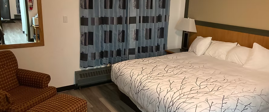 North Country Inn - Hotels & Motels in Hay River