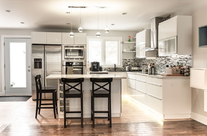 Straight Edge Buildings Inc.