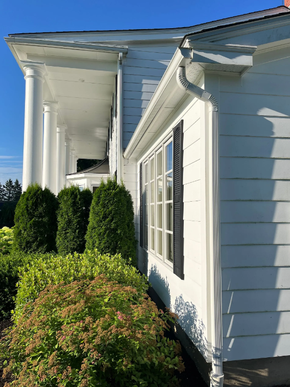 Eavestroughing & Gutters