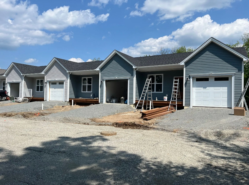 Eavestroughing & Gutters in Oakland, New Brunswick