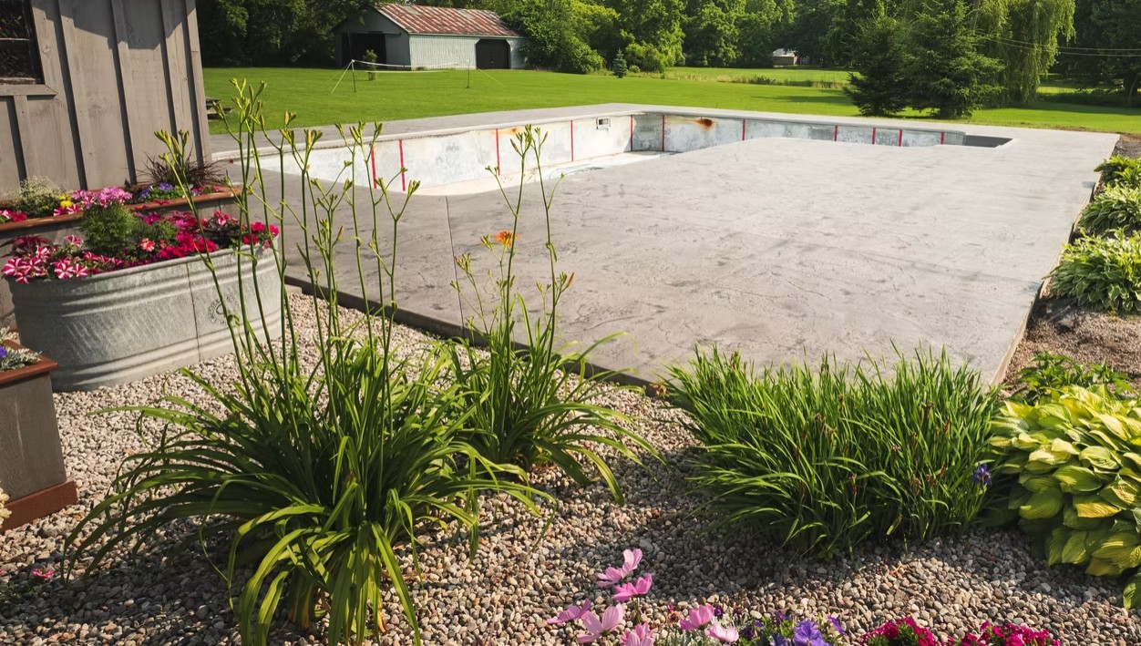 SS Stamped Concrete in North Gower, Ontario - Photo 4