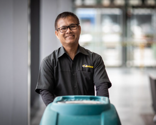 Bee Clean Building Maintenance - General Contractors in Saskatoon, Saskatchewan