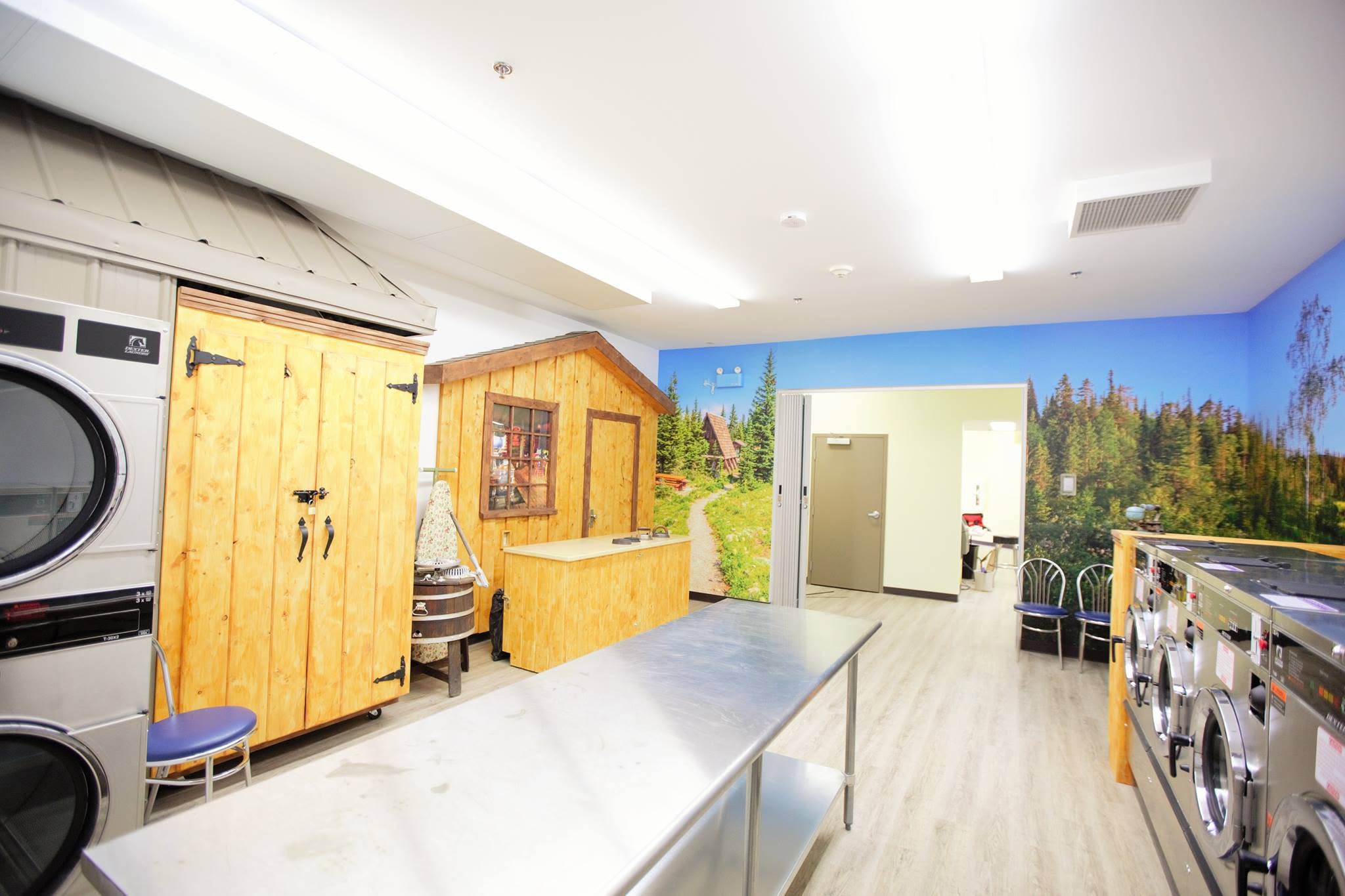 North Country Inn - Hotels & Motels in Hay River