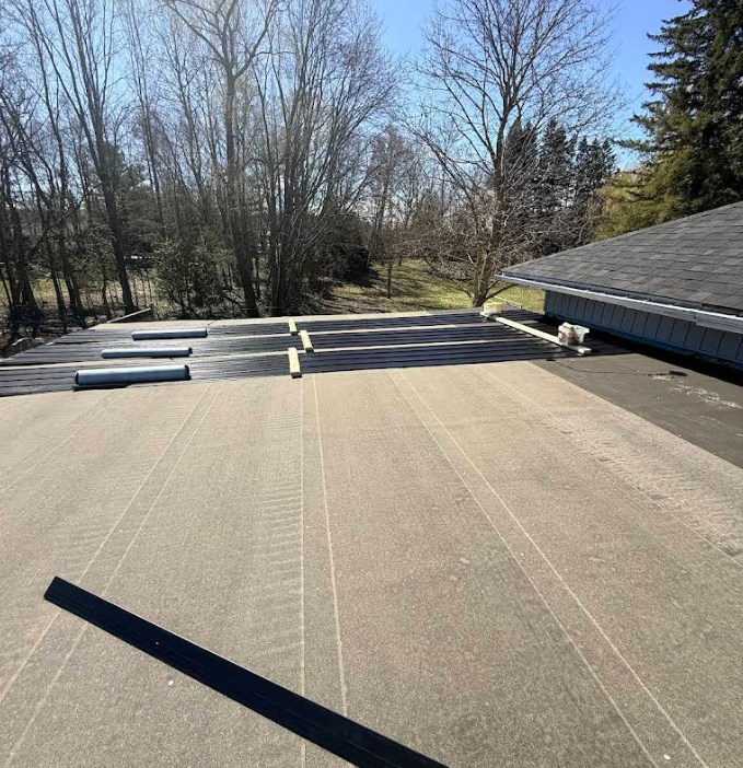 Barber Roofing in Wasaga Beach, Ontario