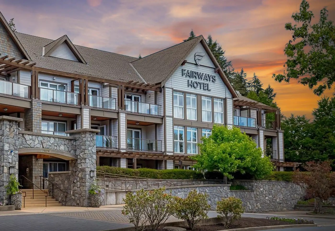 Fairways Hotel On The Mountain - Hotels in Langford, British Columbia