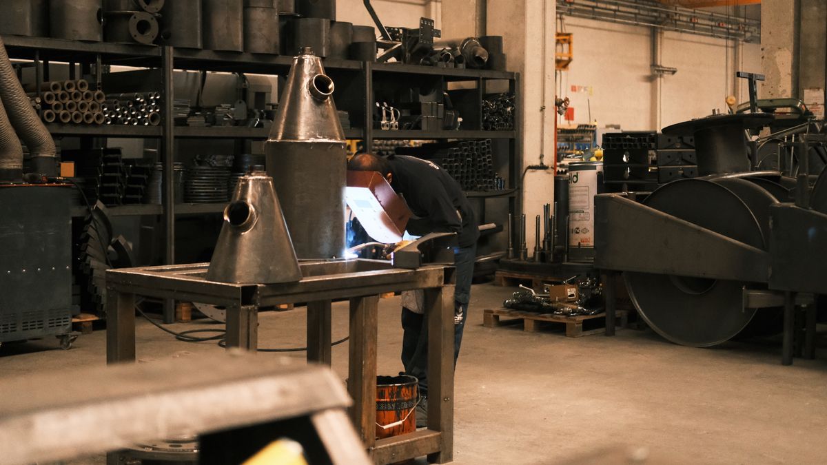 Left Hand Fab welding in Moose Jaw, Saskatchewan