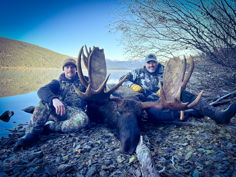 Trophy Stone Outfitting - Wilderness Outfitters, Guides & Tours in Whitehorse, Yukon