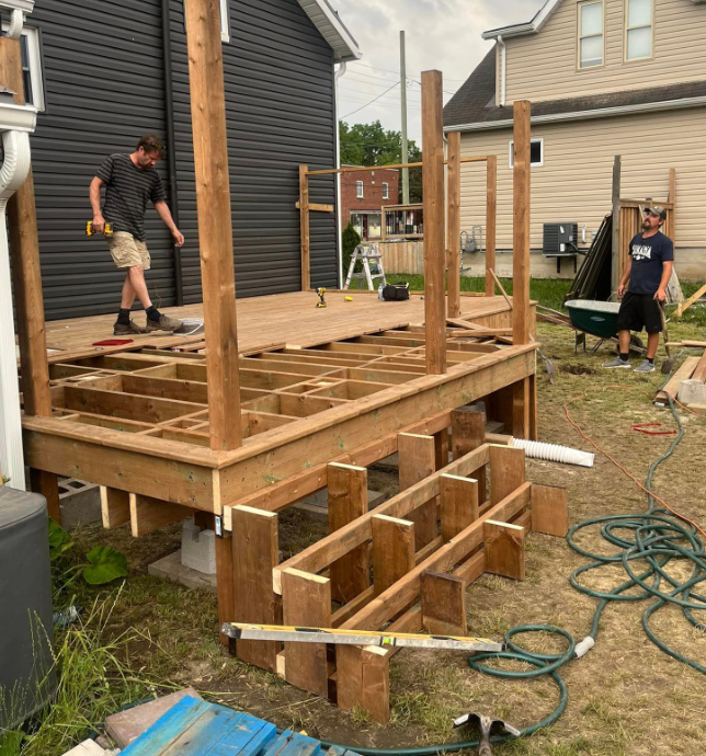 Four Seasons Home  - General Contractors in London, Ontario