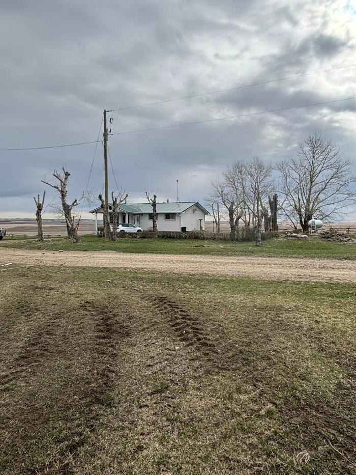 Spikes Tree Hugging Services - Tree Services in Carstairs, Alberta